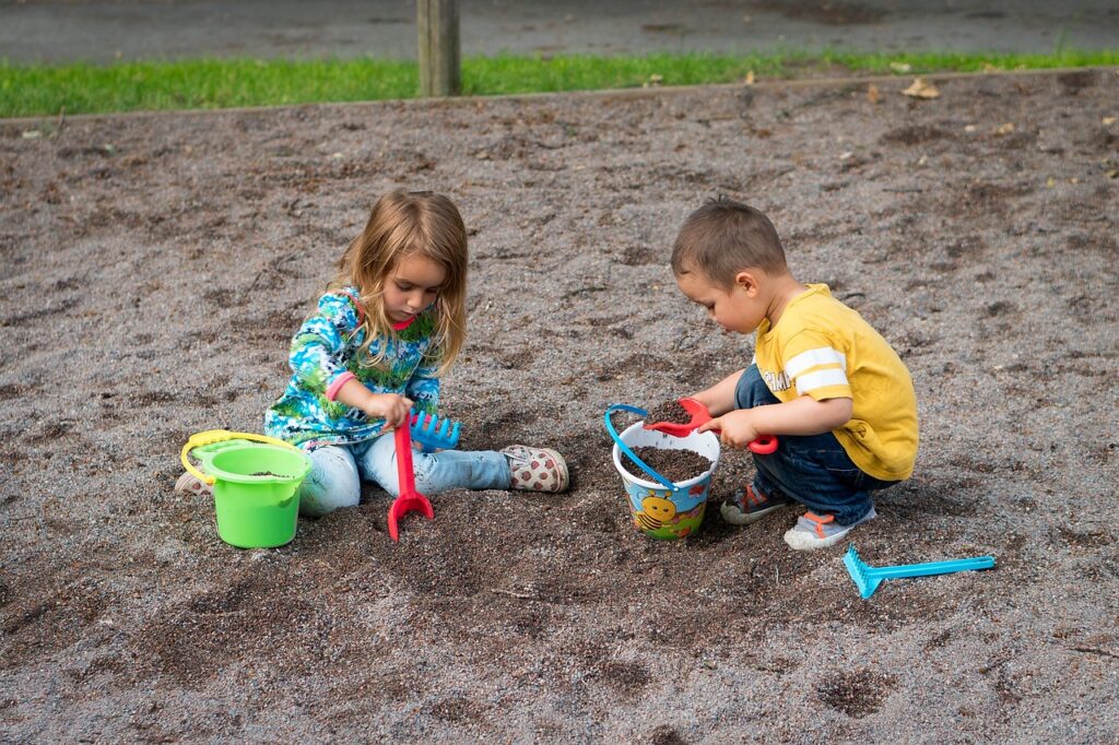تحتوي هذه الصورة على سمة alt فارغة؛ اسم الملف هو children-1730248_1280-1024x682.jpg